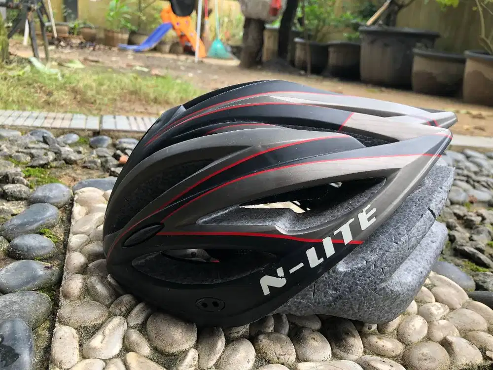 Helmet sepeda N-lite, size L