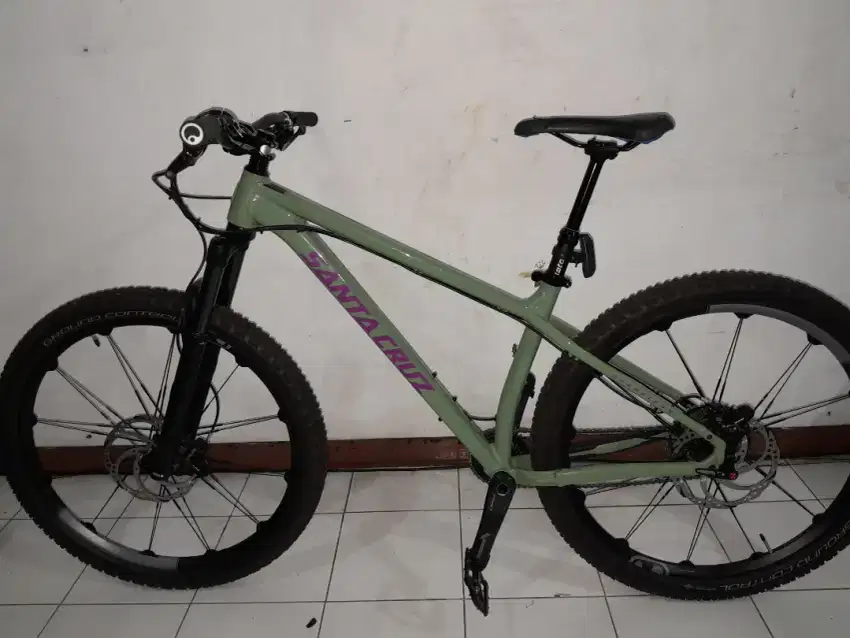 Sepeda Mtb no Yeti Specialized  polygon Santa