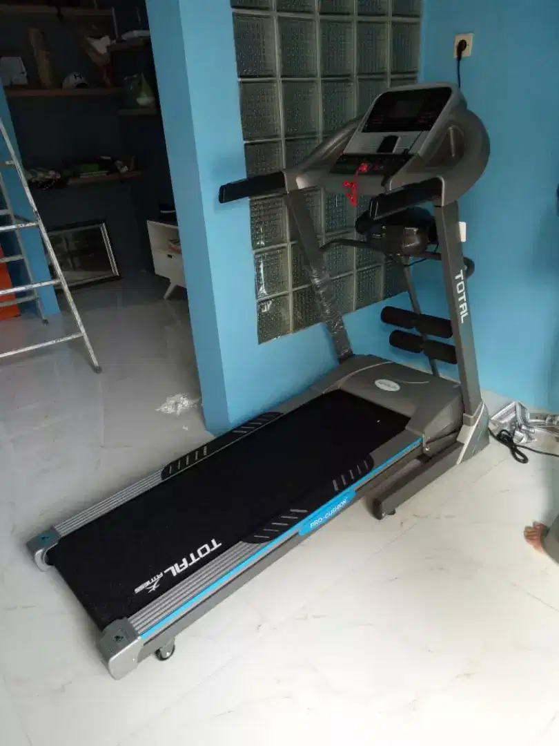Alat fitness treadmill elektrik tipe tl 270 auto