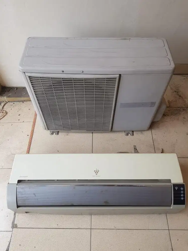 DIJUAL AC MERK SHARP