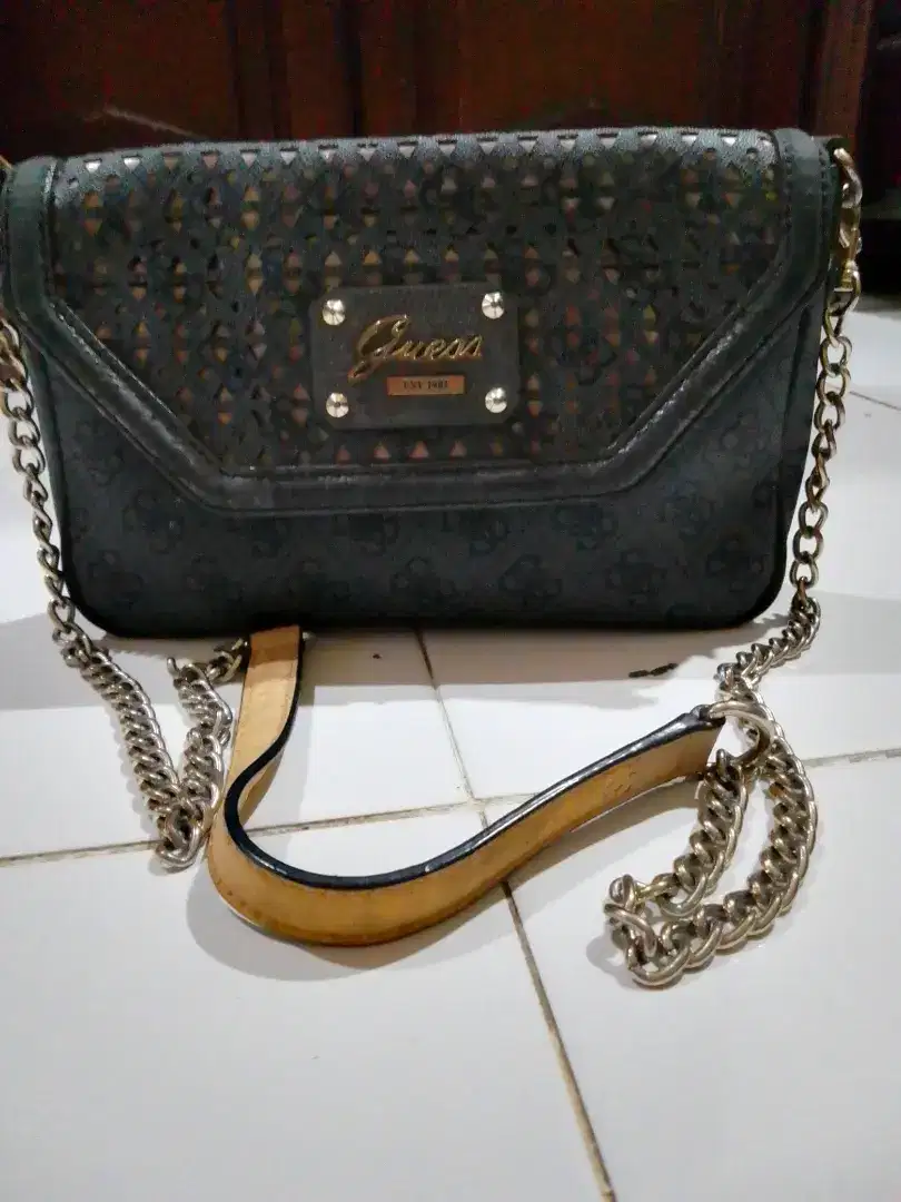Tas guess preloved