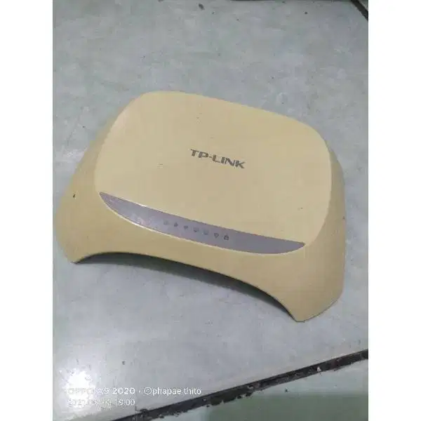 Router wifi TP Link TL WR 720 N + Adaptornya