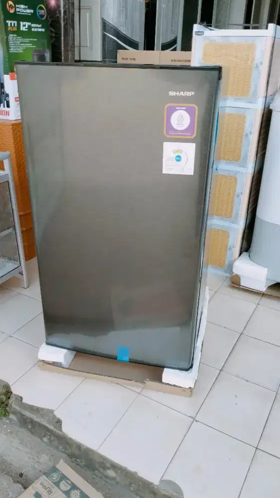 Kulkas 1pintu SJ 162