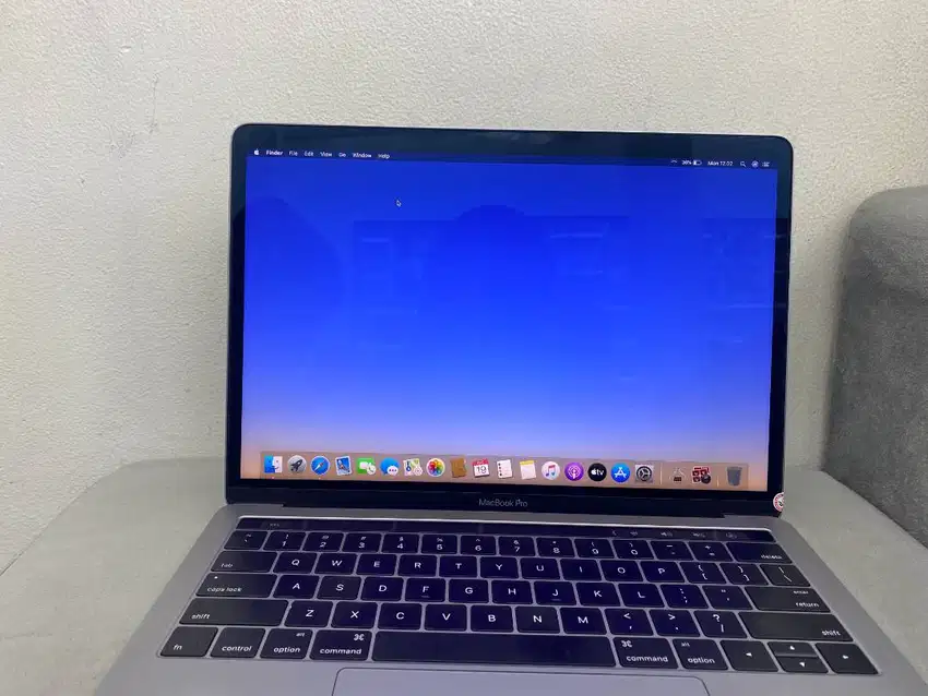 MACBOOK PRO 2017 13 INCH 8/256GB INTEL CORE i5