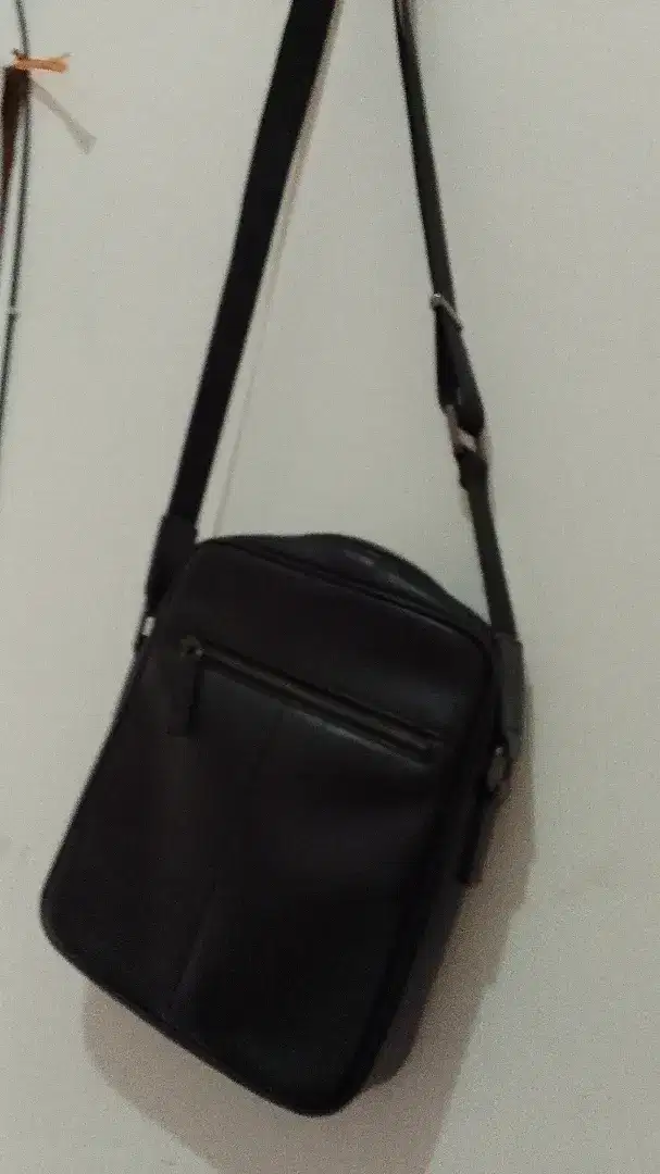 Jual tas kulit hush puppies original baru beli jarang dipakai