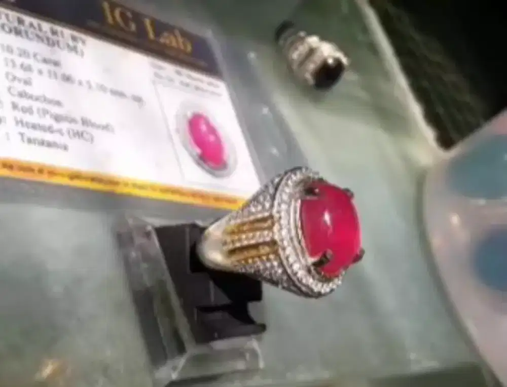 Cincin Ruby pigeon blood