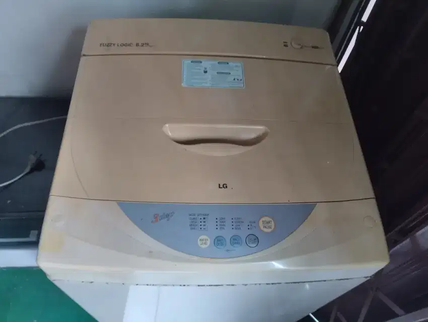 Mesin cuci merk LG