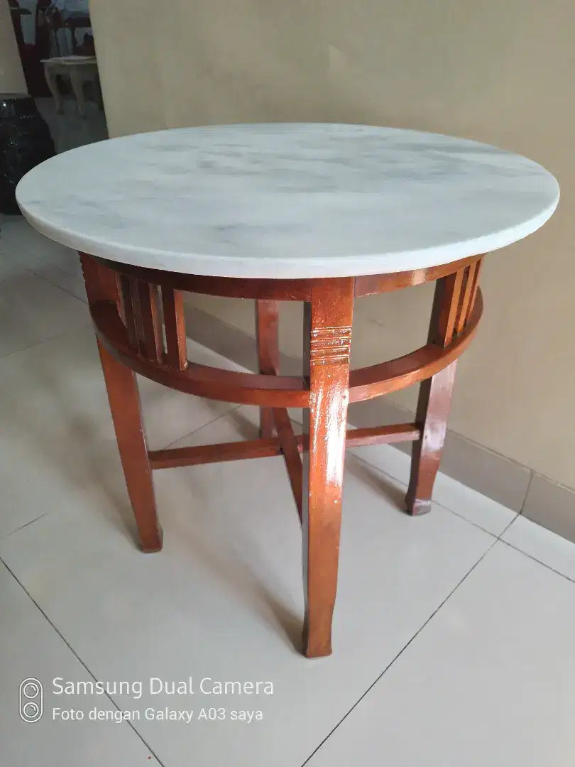 Meja marmer kaki kayu jati antik T.60cm diamtr 58cm