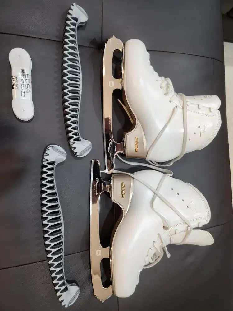 Edea Chorus Ice Skate Shoes