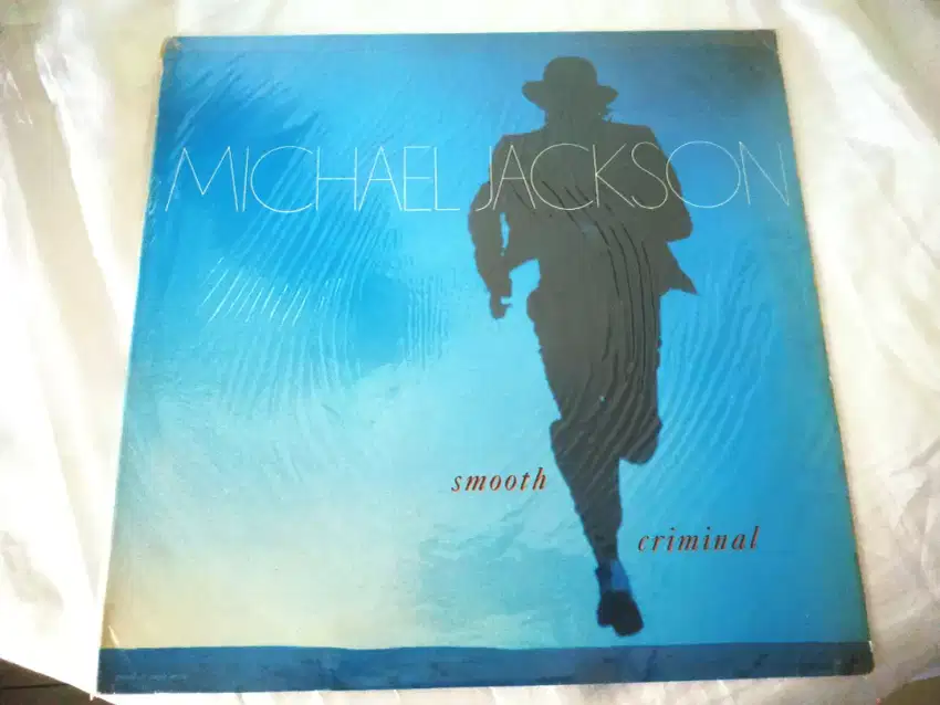 5 buah vinyl Michael Jackson sang legendaris