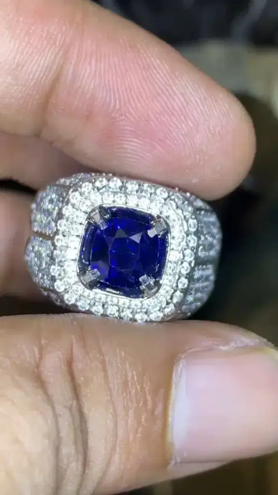 Best Color Blue Sapphire Safir 1.58 ct No Heat No Treatment