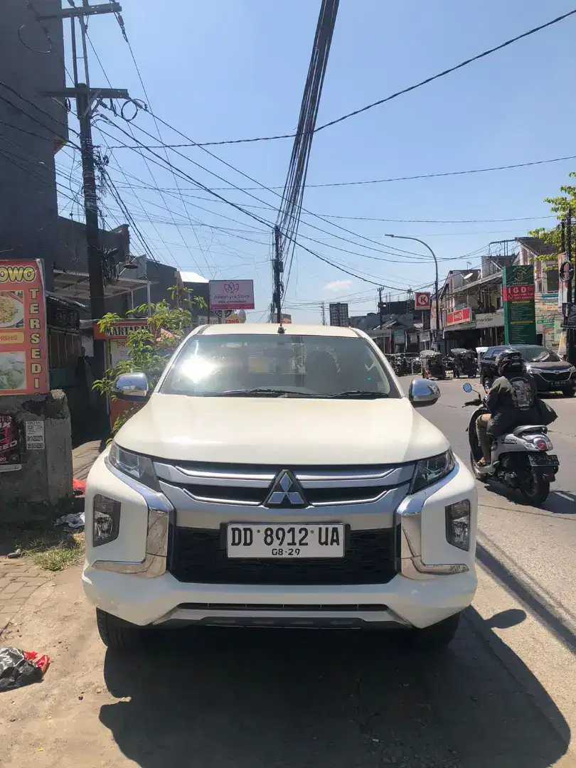 Dp 5jt Antik sekali low kilometer !!! gls wrn putih 2021/2019 simpanan