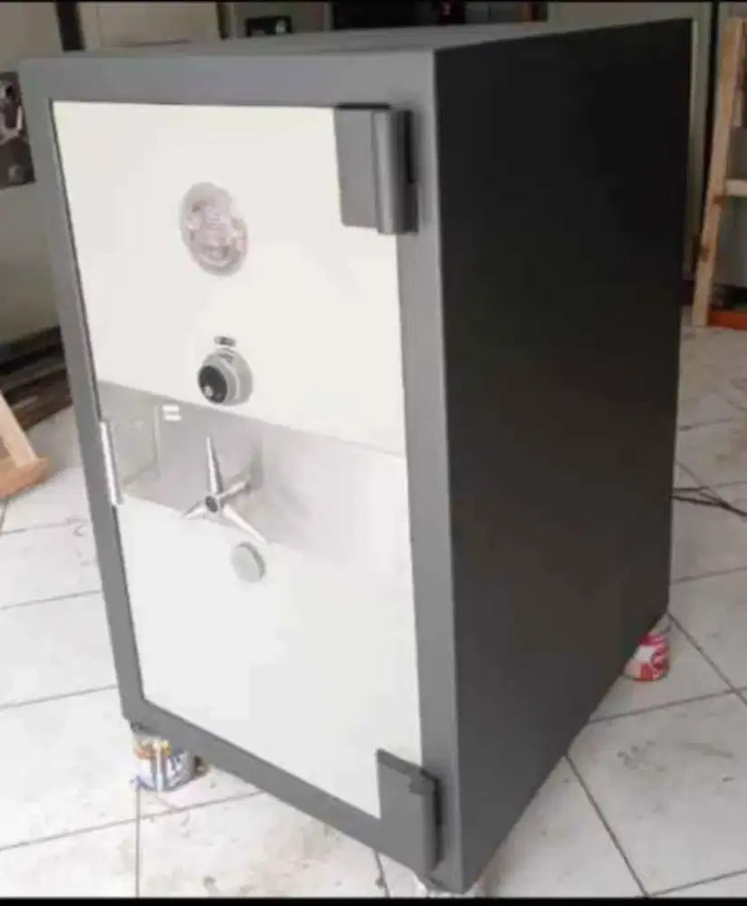 Brankas Solingen Dazzle