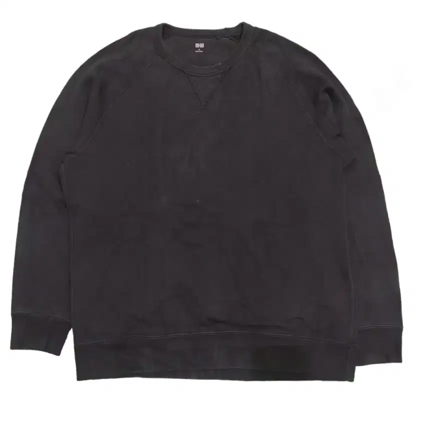 UNIQLO BLACK CREWNECK | SWEATSHIRT | SWEATER