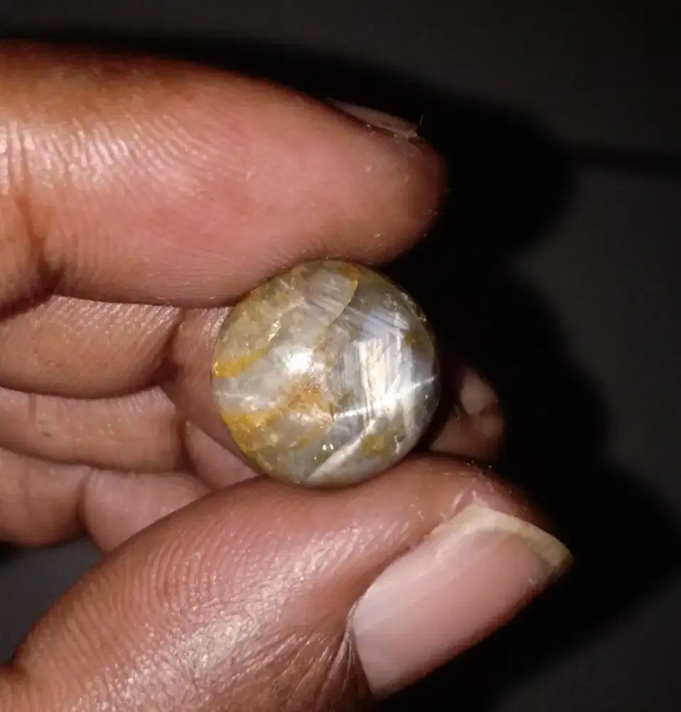 Natural star sapphire