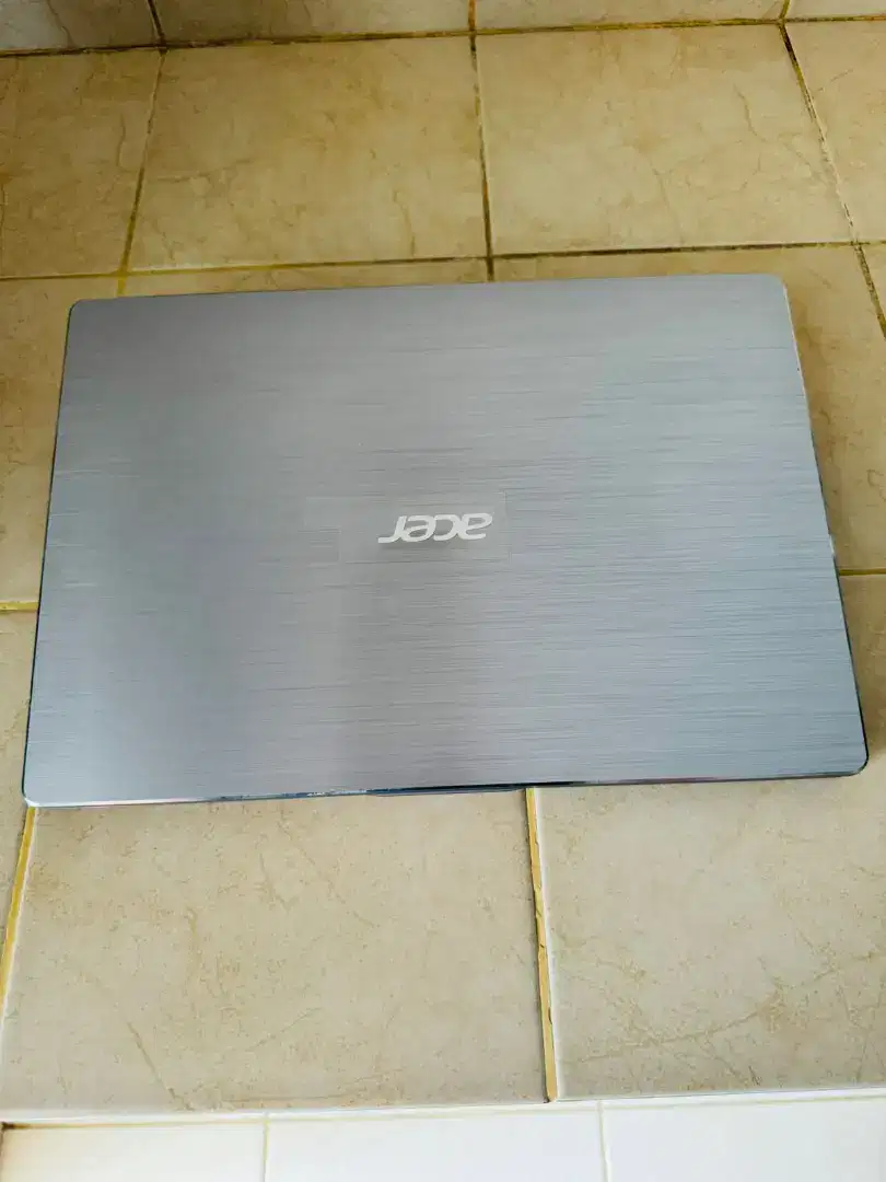 Acer Swift 3 i3/14/RAM 4GB/HDD 1TB