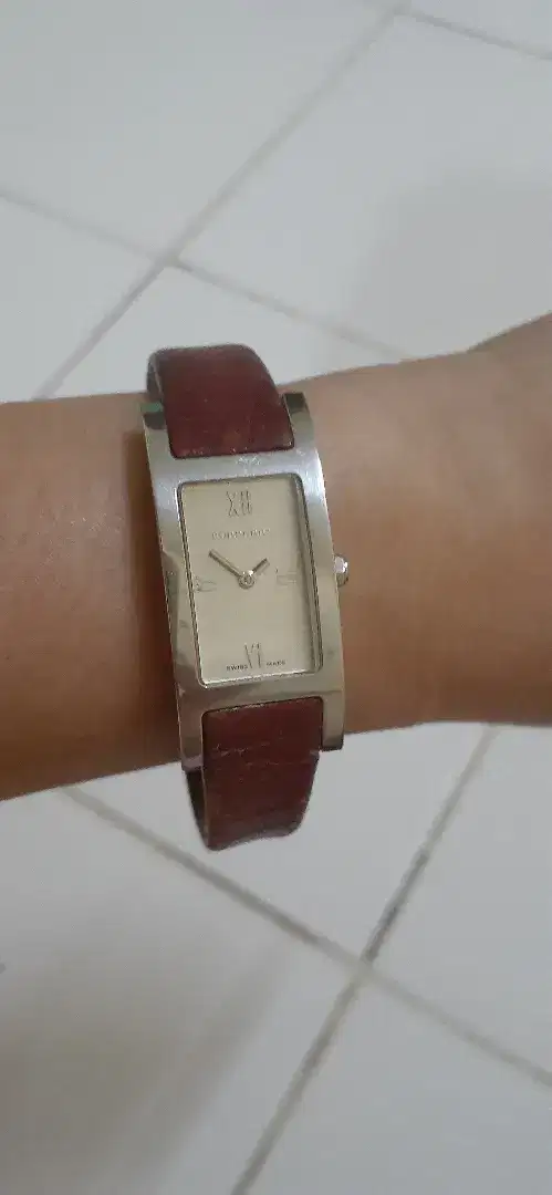 JAM BURBERRY WANITA