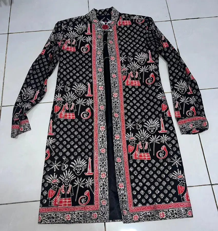 Batik Jubah Outer Pria Motif Ondel Betawi Jakarta