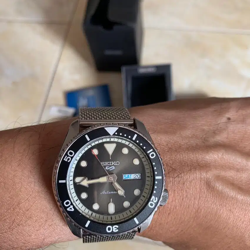 Jam tangan seiko 5 automatic