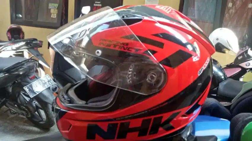 Jual helm NHK GP 1000