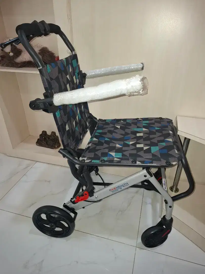 Kursi roda travelling onehealth Dy 800