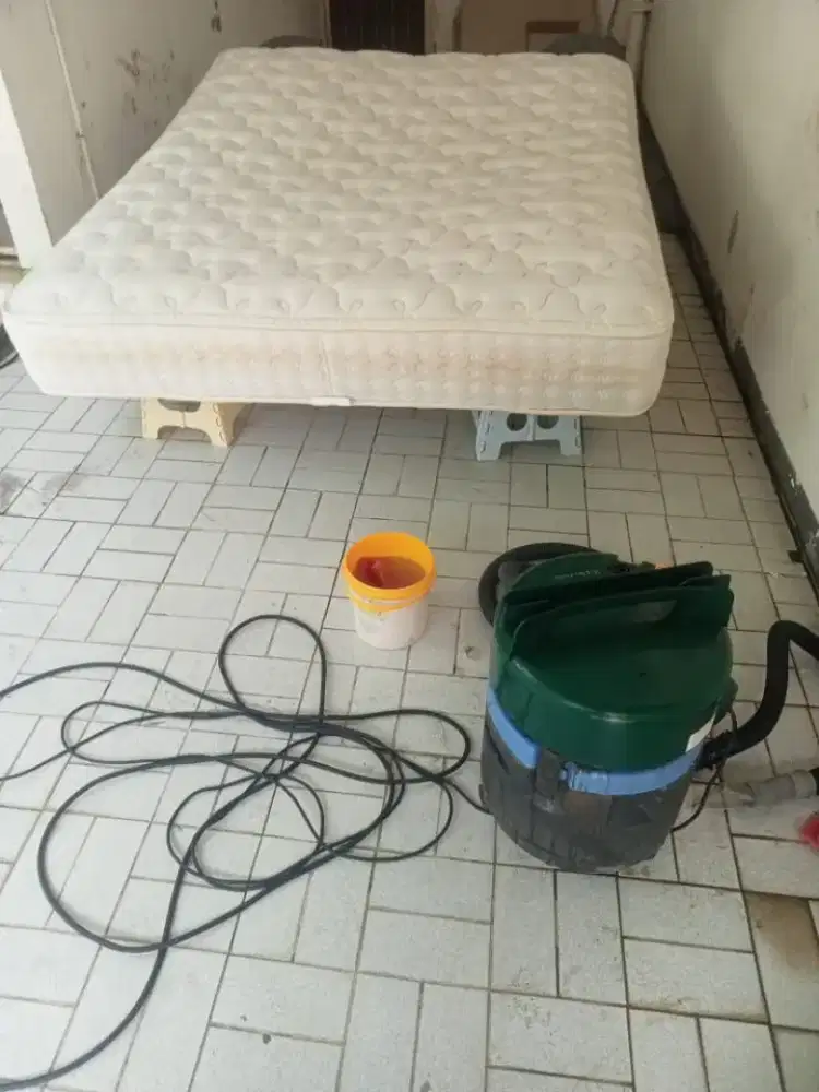 Jasa cuci kasur sofa jok mobil kursi kantor dll