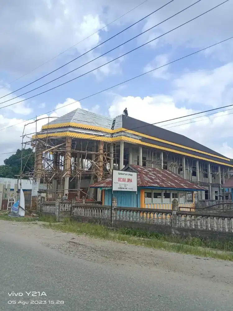 1 PAKET RENOVASI ATAP LAMA GANTI BAJA RINGAN