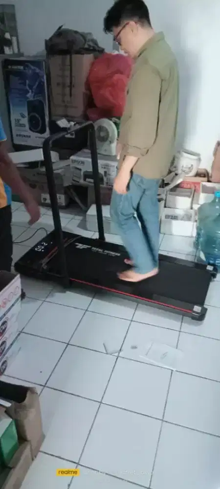 Alat fitness treadmill elektrik tl 222 black