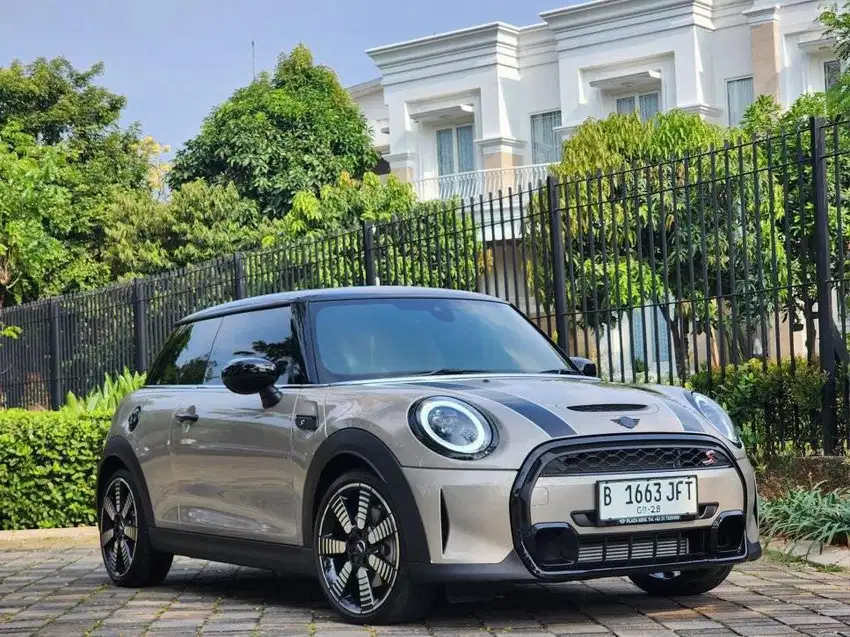 KM.1.RB PERAK!! MINI COOPER S 2.0 TURBO 2023 LCI RASA BARU ANTIK !!