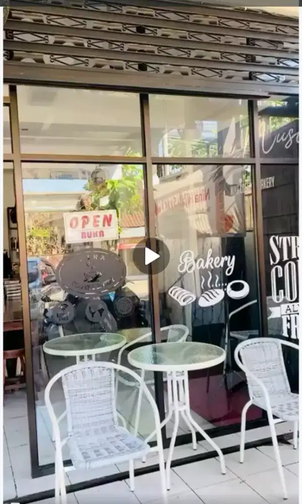 Ruko bekas cafe bakery dan butik