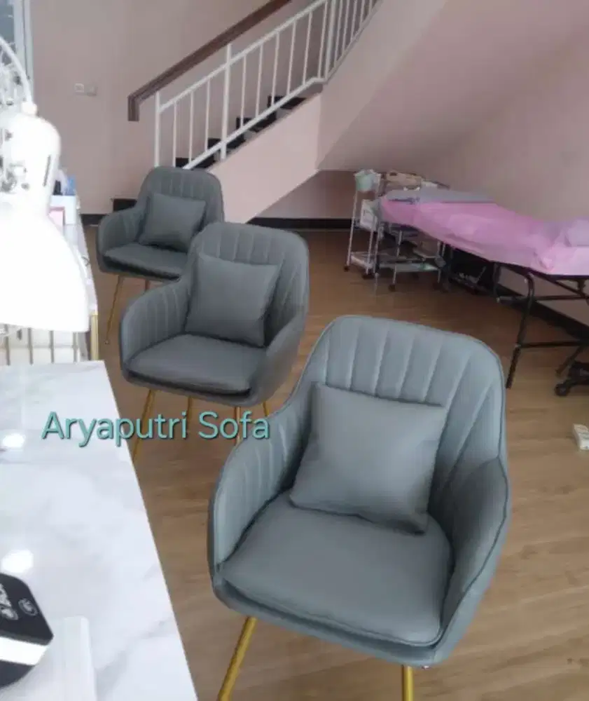 Jasa panggilan servis sofa, jok, dan kursi