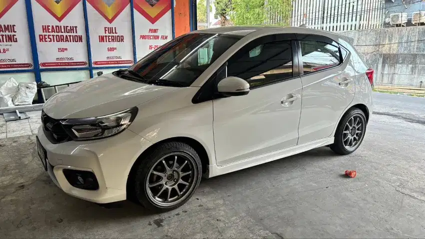 Brio RS CVT AT 2020 Jazz Yaris