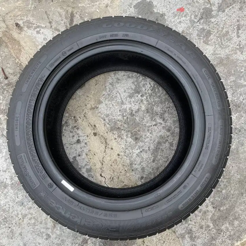 1pcs ban Good Year Excelence RFT 225/55 R17