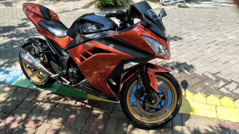NINJA 250 FI ABS SEPCIAL EDITION