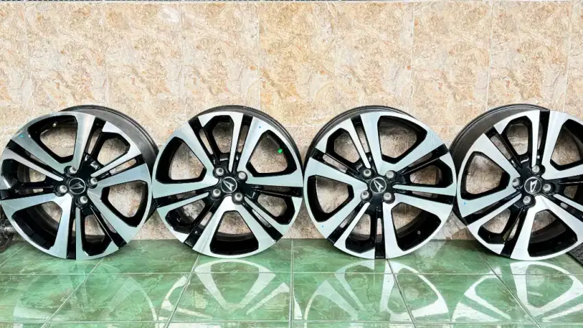 Velg OEM Rocky Raize