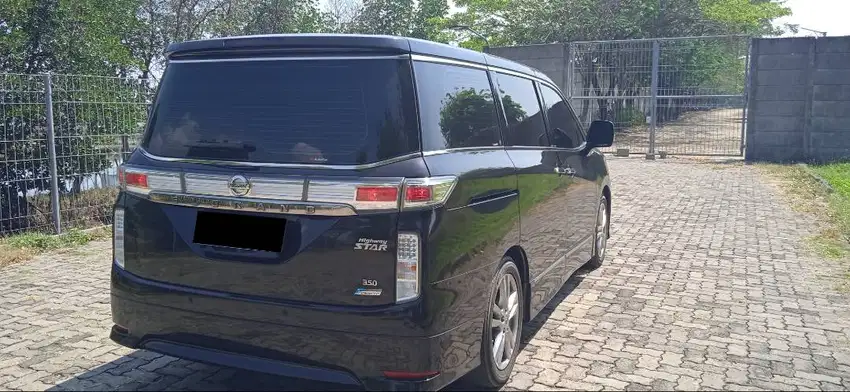 NISSAN ELGRAND HWS 3.5 HITAM TAHUN 2011