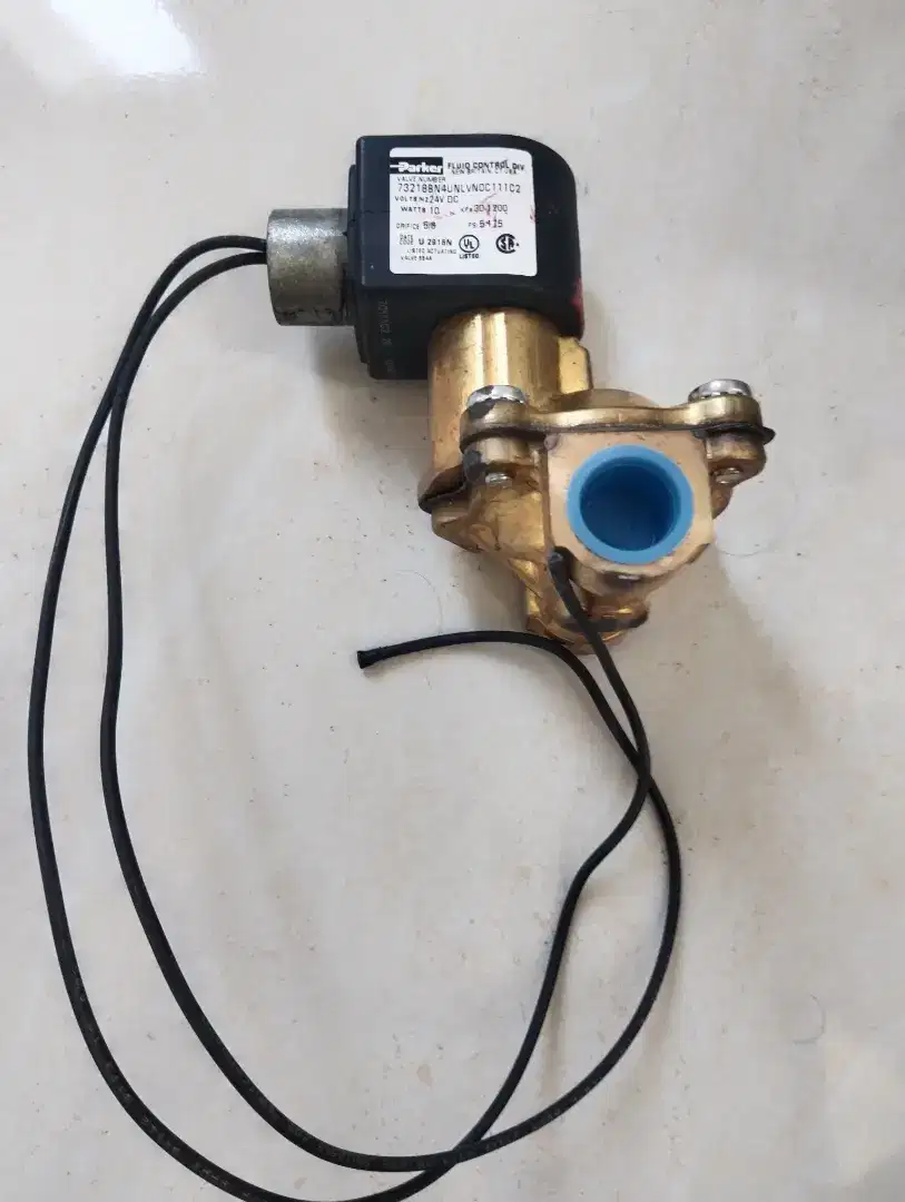Fluid Control solenoid valve 1/2 24V DC