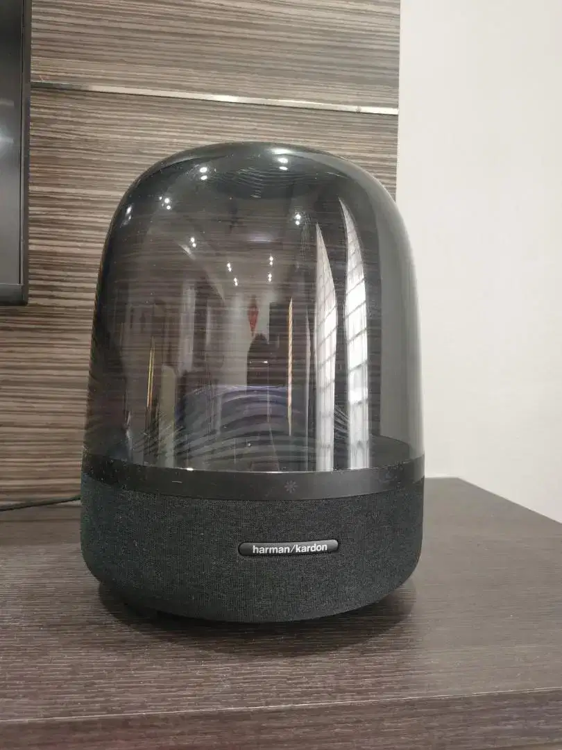 Harman Kardon aura studio 3