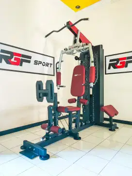 Home gym with leg press