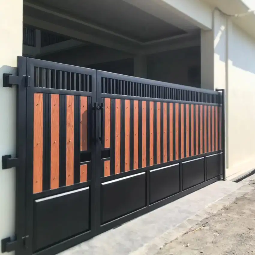 Pagar variasi woodplank dan flat bending