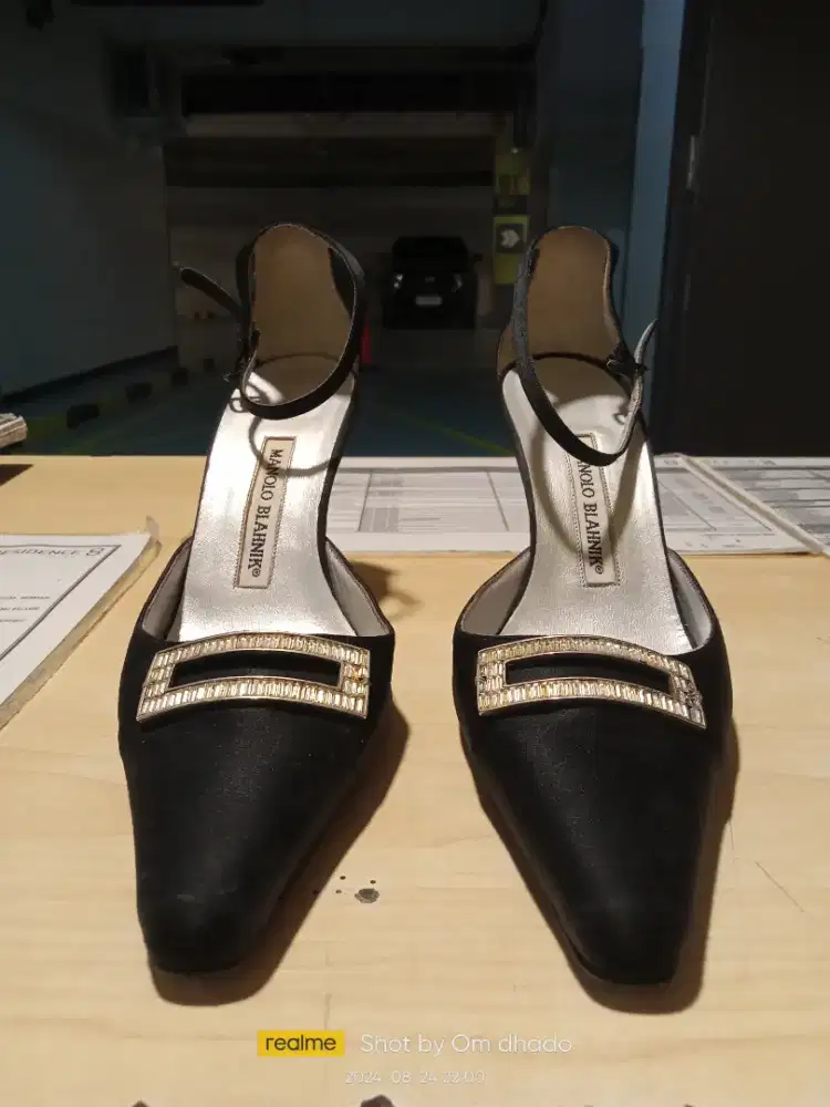 Manolo Blahnik Hangisi 10 Cm