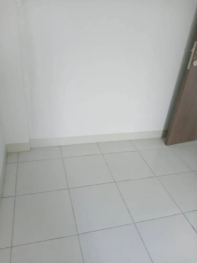 Available Now for Rent! 1 Unit 2BR Apartemen Emerald Bintaro Tangerang