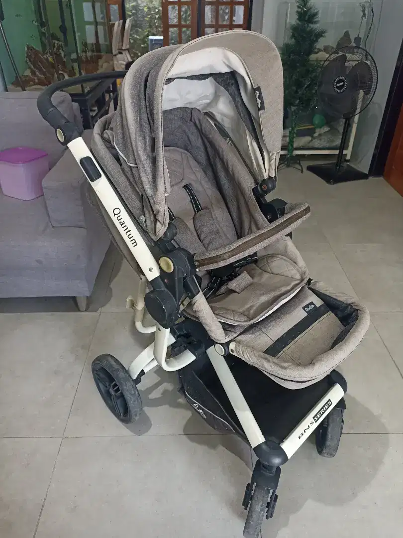 Preloved Stroller Cocolatte Quantum