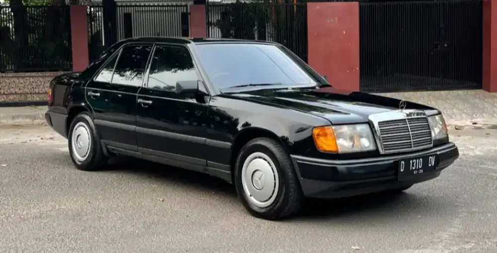 Jual mobil Mercedez Benz