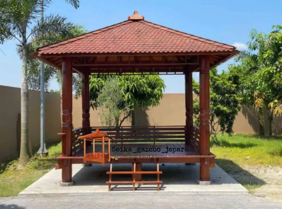 GAZEBO TAMAN RUMAH