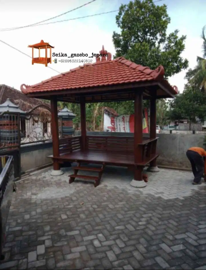 GAZEBO TAMAN RUMAH
