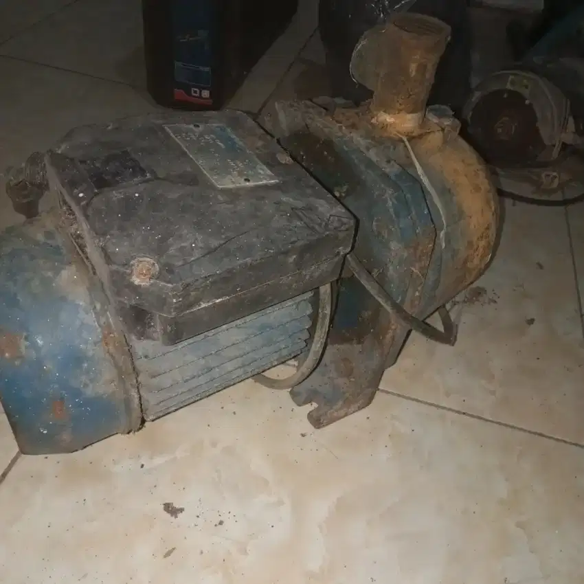 Pompa air semi jet pump Pentax 250 watt