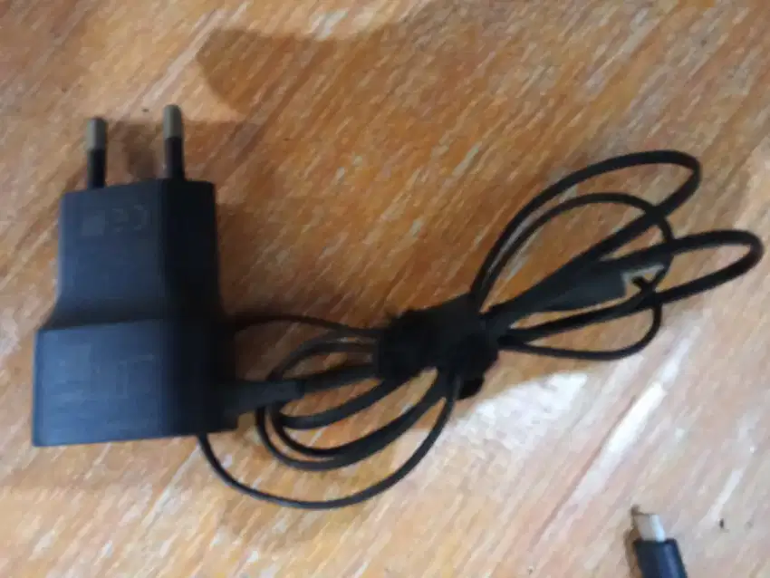 Charger nokia tipe kecil