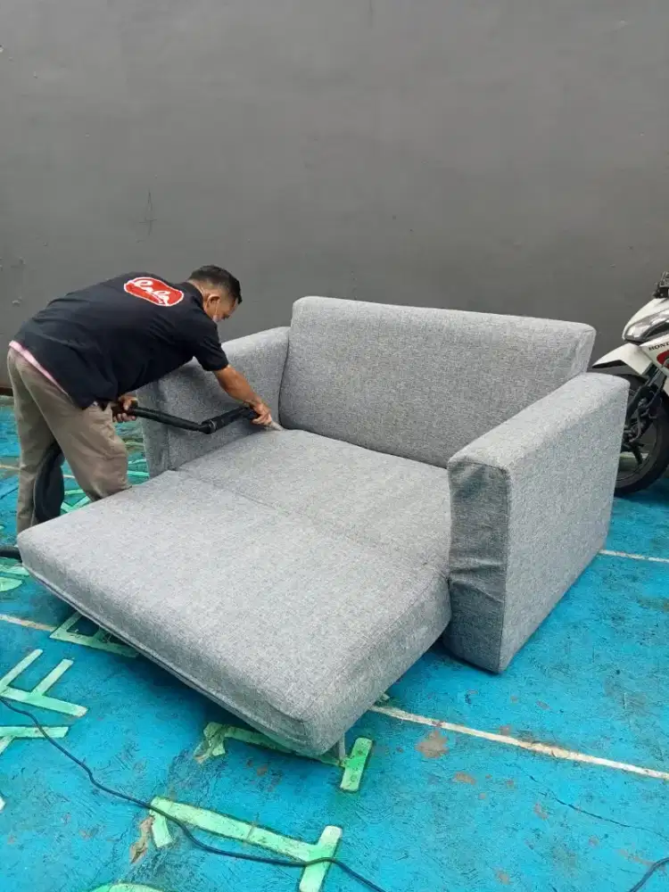 Jasa cuci sofa jok mobil kasur kursi kantor