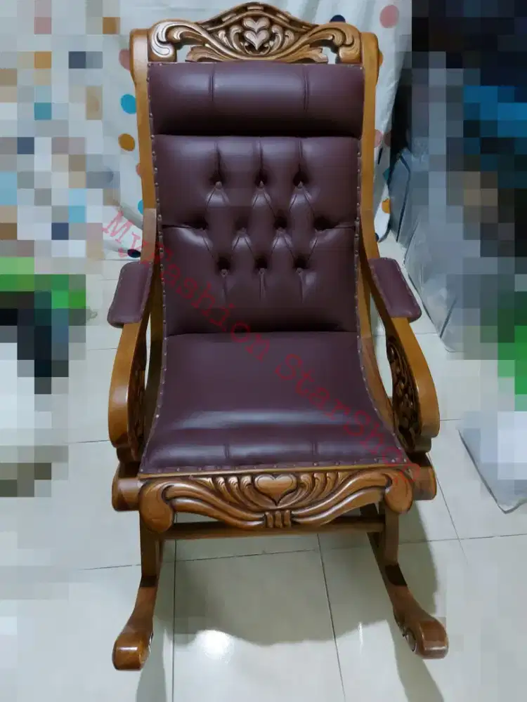 Dijual rugi Kursi Goyang Jati Nego aja dulu